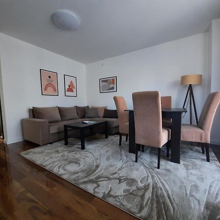 Divizija Lux Apartments Belgrado Kamer foto
