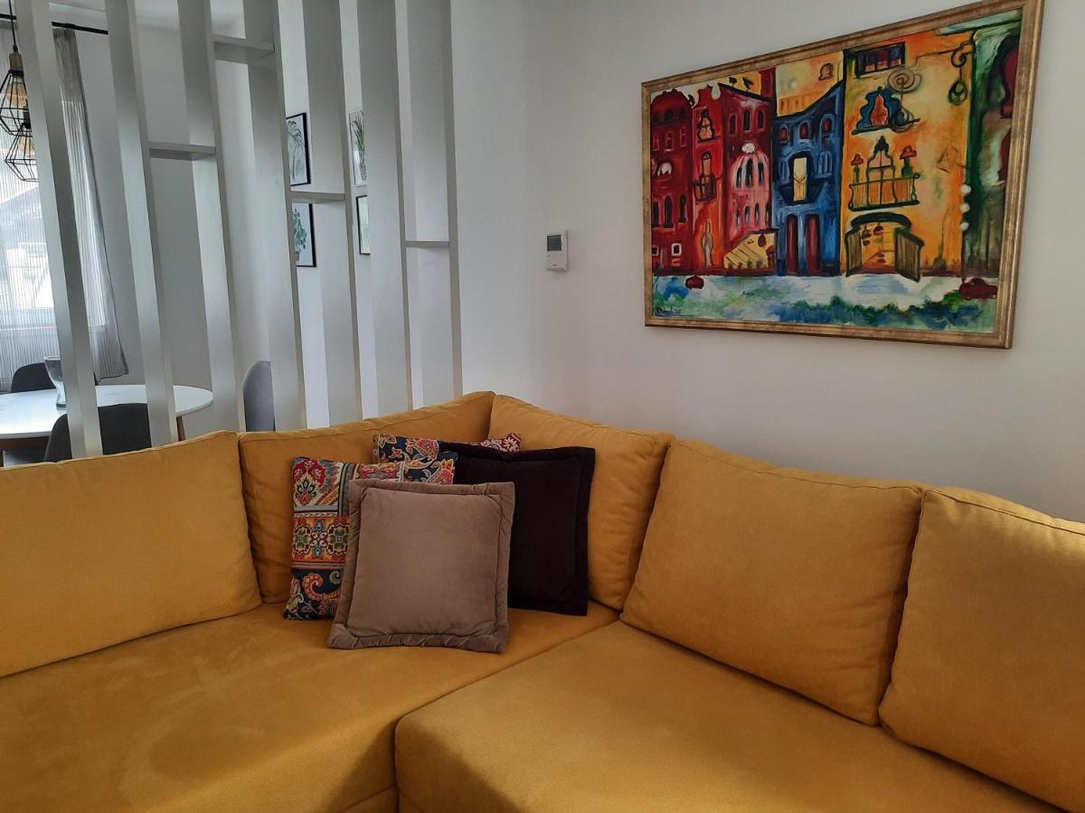 Divizija Lux Apartments Belgrado Buitenkant foto