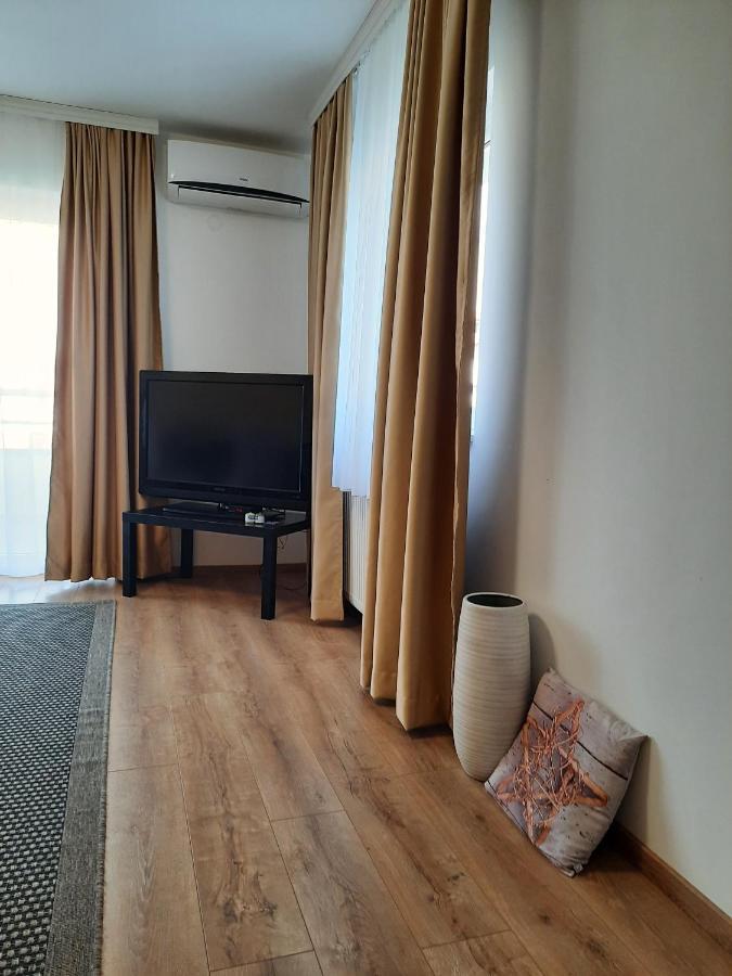 Divizija Lux Apartments Belgrado Buitenkant foto