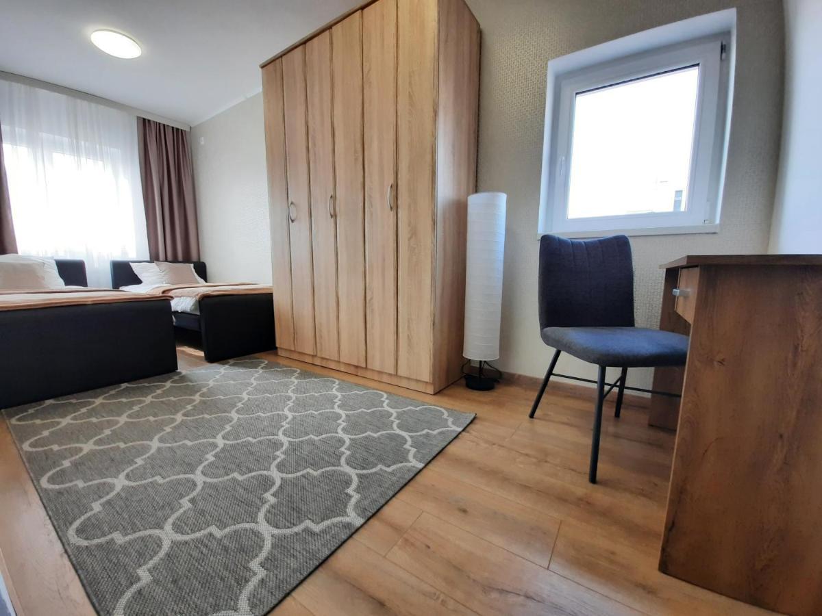 Divizija Lux Apartments Belgrado Buitenkant foto