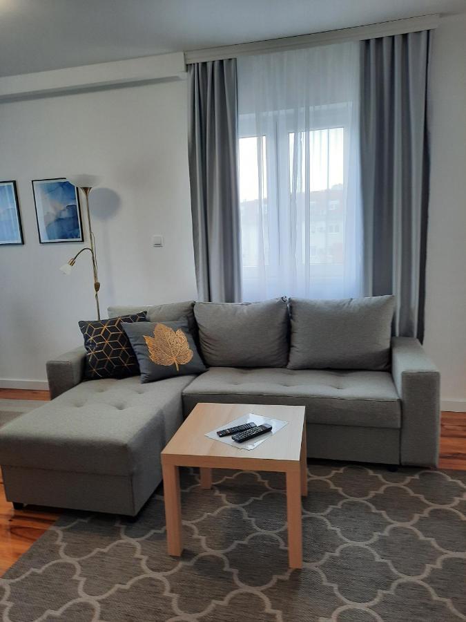 Divizija Lux Apartments Belgrado Buitenkant foto