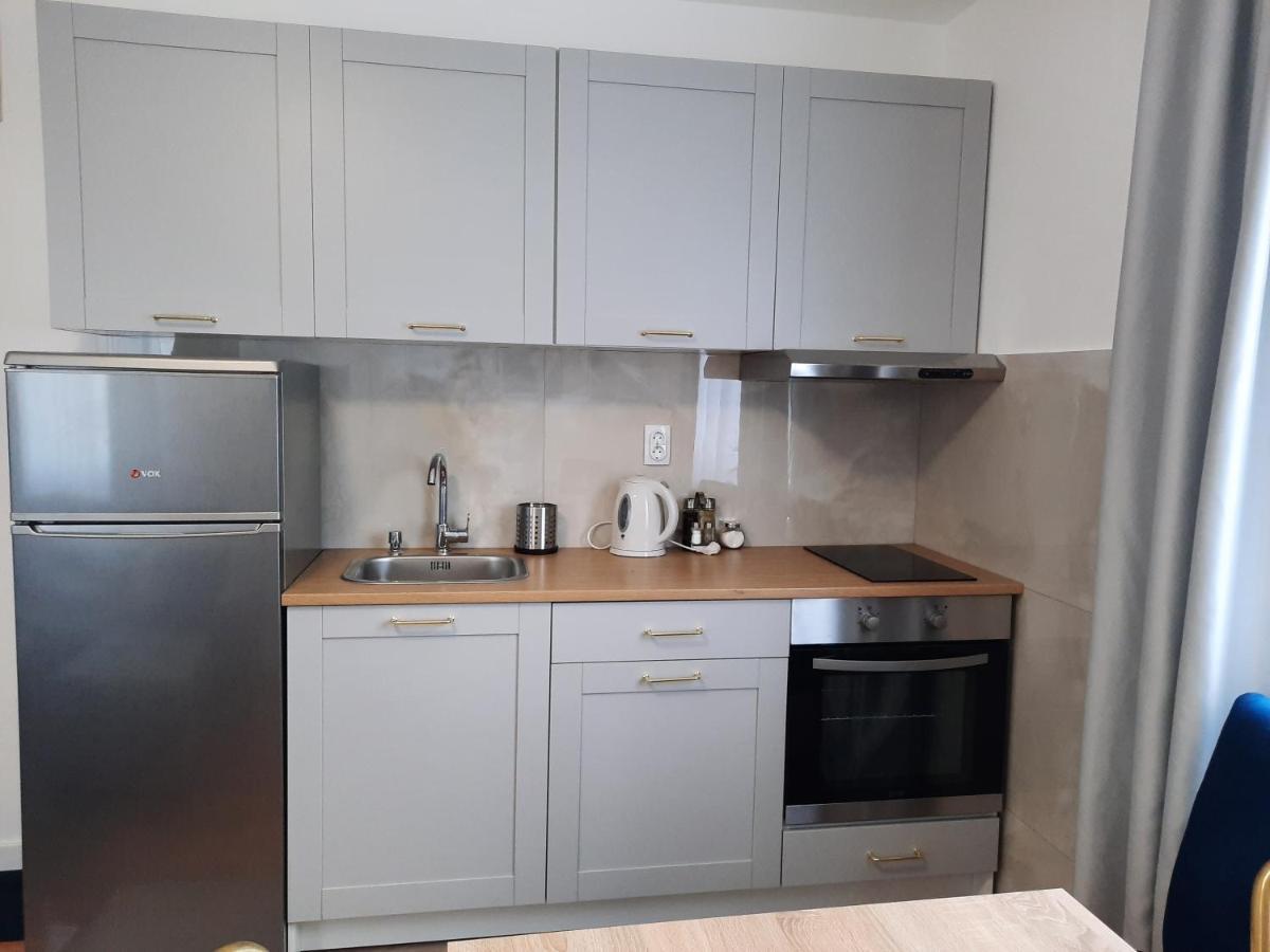 Divizija Lux Apartments Belgrado Buitenkant foto
