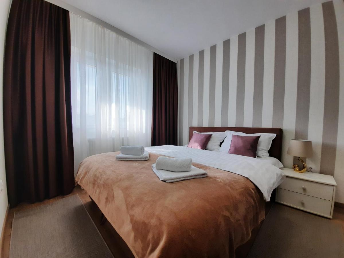 Divizija Lux Apartments Belgrado Buitenkant foto
