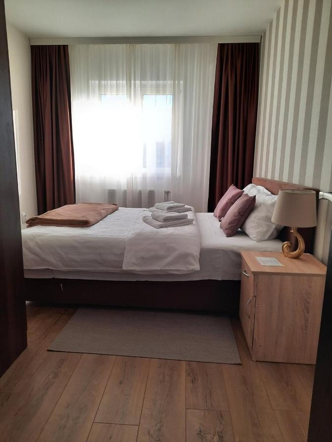 Divizija Lux Apartments Belgrado Buitenkant foto