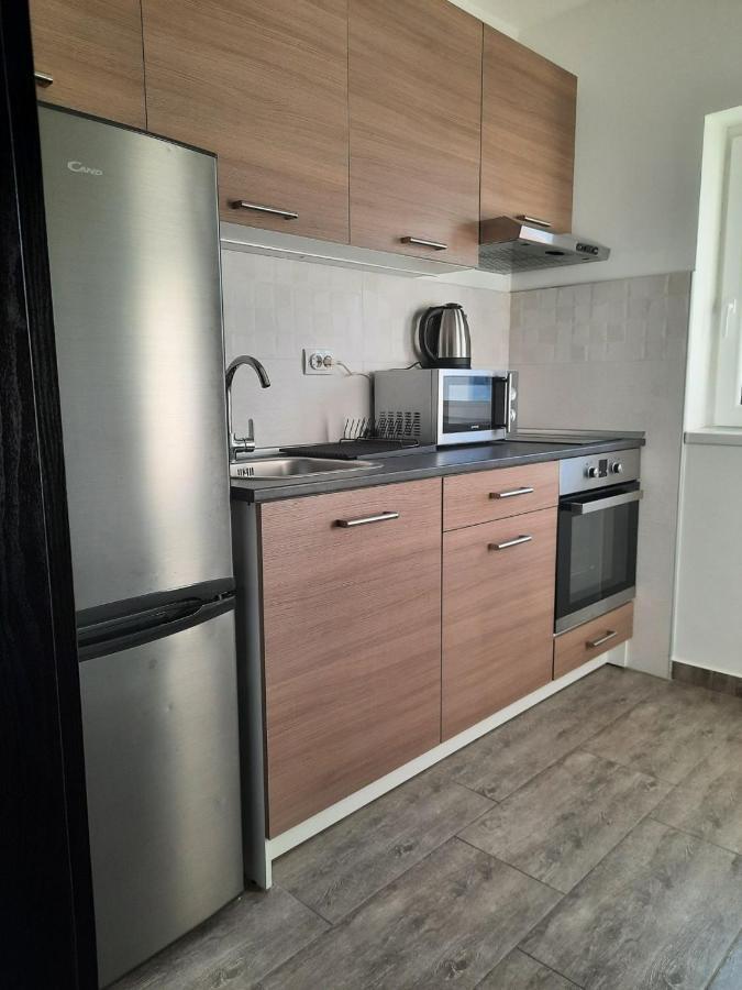 Divizija Lux Apartments Belgrado Buitenkant foto