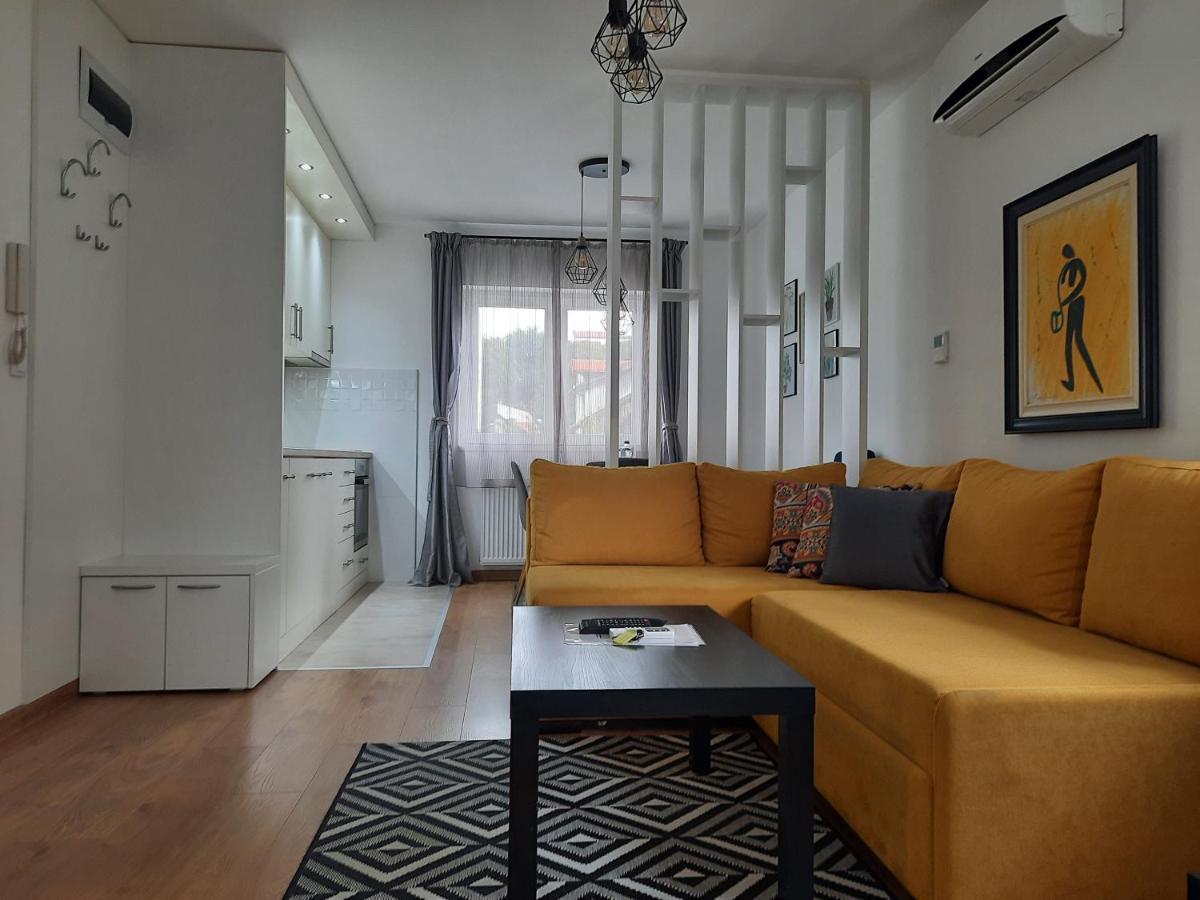 Divizija Lux Apartments Belgrado Buitenkant foto