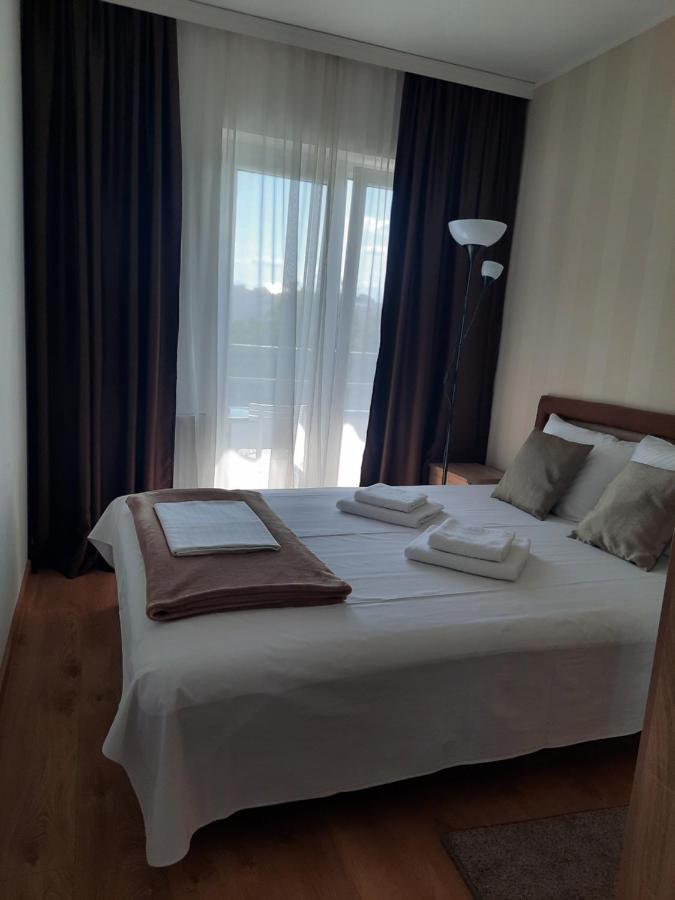 Divizija Lux Apartments Belgrado Buitenkant foto