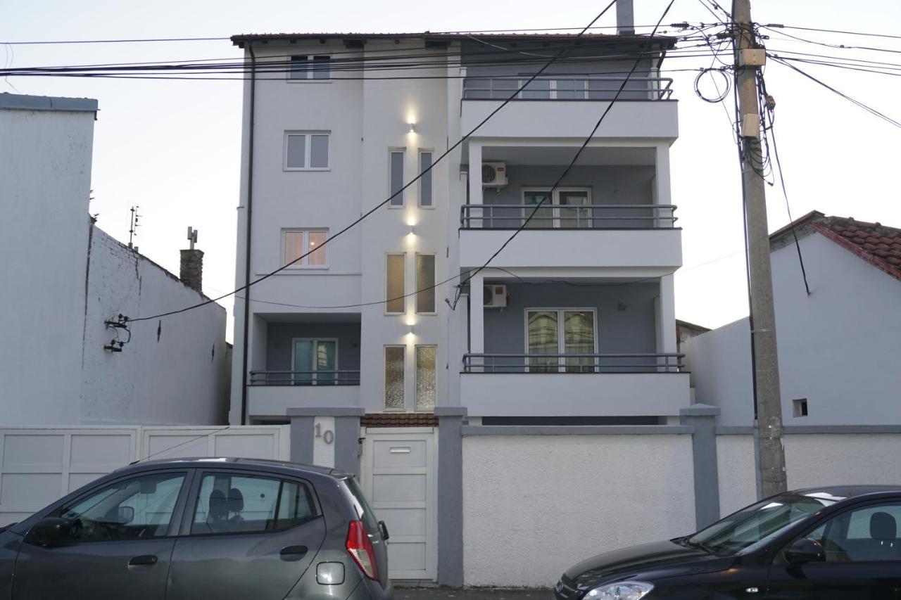 Divizija Lux Apartments Belgrado Buitenkant foto